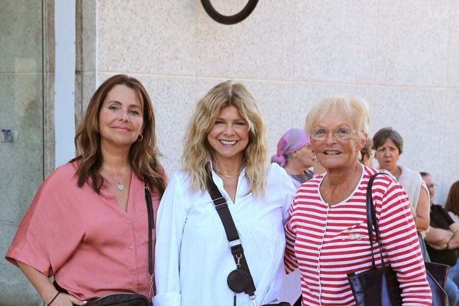 À direita, Sofia Grillo, Helena Isabel e Io Appolloni