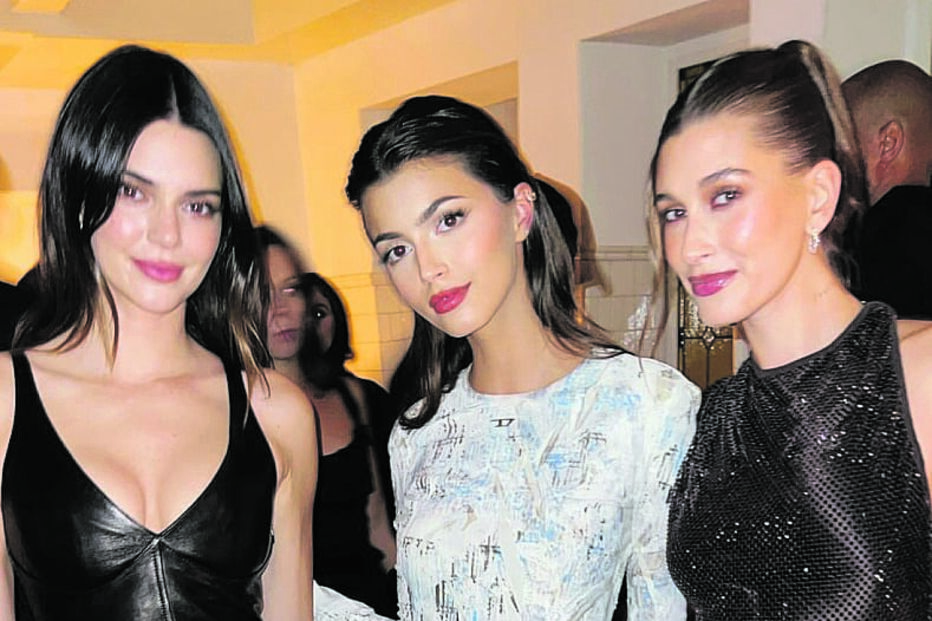 Francisca Cerqueira Gomes com duas das maiores modelos mundiais 