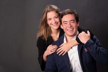 Maria Francisca, de 26 anos, tem dois irmãos. O noivo, Duarte Martins, tem 31 anos. Os pais de Maria, D. Duarte e Isabel de Herédia, casaram nos Jerónimos, a 13 de maio de 1995 
