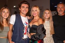 Santiago, Pedro Miguel Ramos, Fernanda Serrano, Laura e Maria Luísa