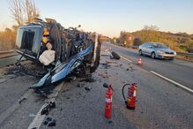 Colisão entre três carros na EN125 em Portimão