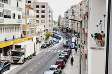 Incêndio obriga ao corte da Estrada de Benfica em Lisboa