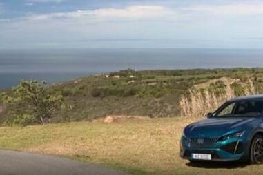 Um visual ‘coupé’ com o espírito de um SUV: conheça o Peugeot 408 GT Plug-In Hybrid 180