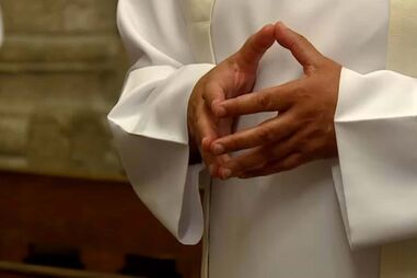 Ex-namorada exige 370 mil euros a padre de Mondim de Basto após relação de sete anos