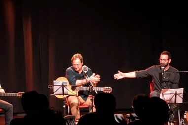 Marco Oliveira, Márcio Faraco, e Hugo Arán do trio Cada Um Canta Uma