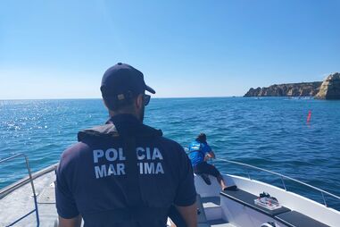Polícia Marítima , x