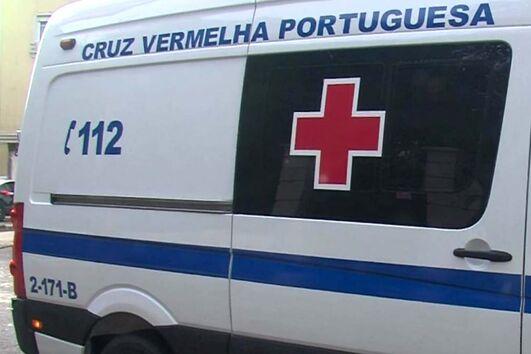 Ambulância da Cruz Vermelha