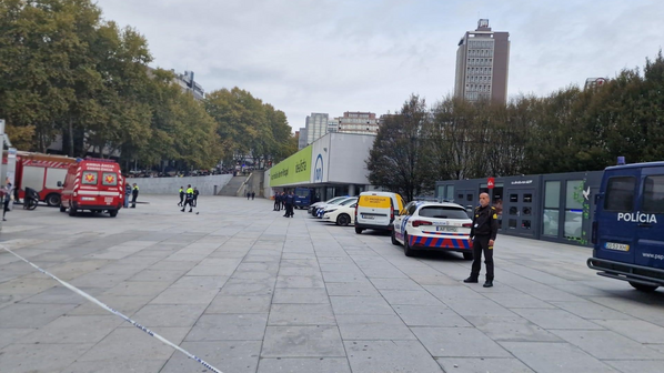 Homem esfaqueado junta à estação de metro da Trindade no Porto