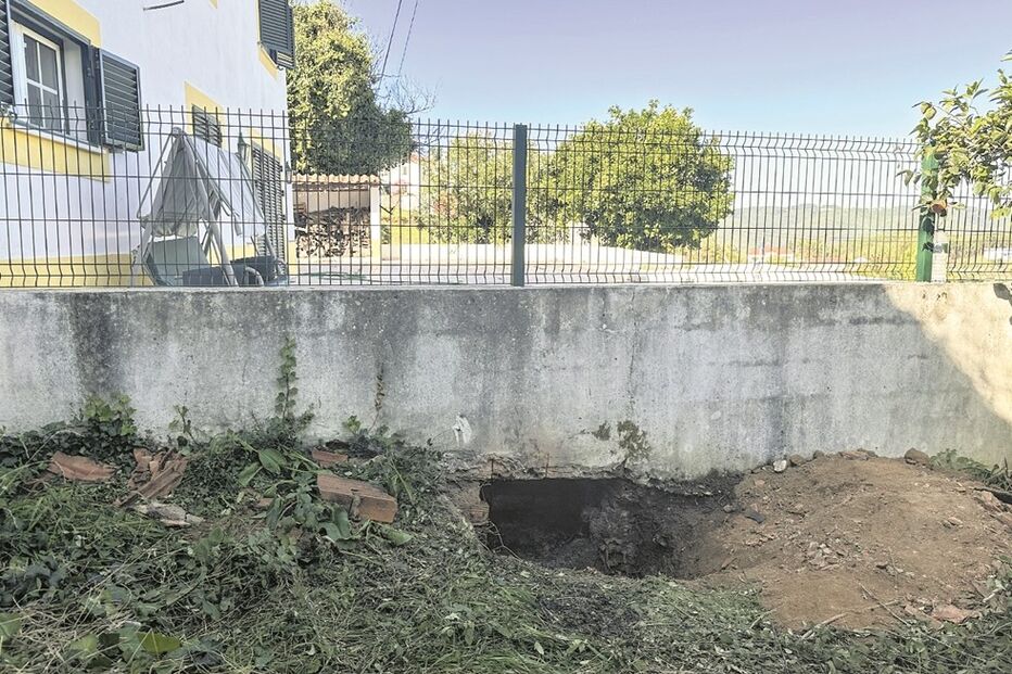 Fossa onde estava o corpo