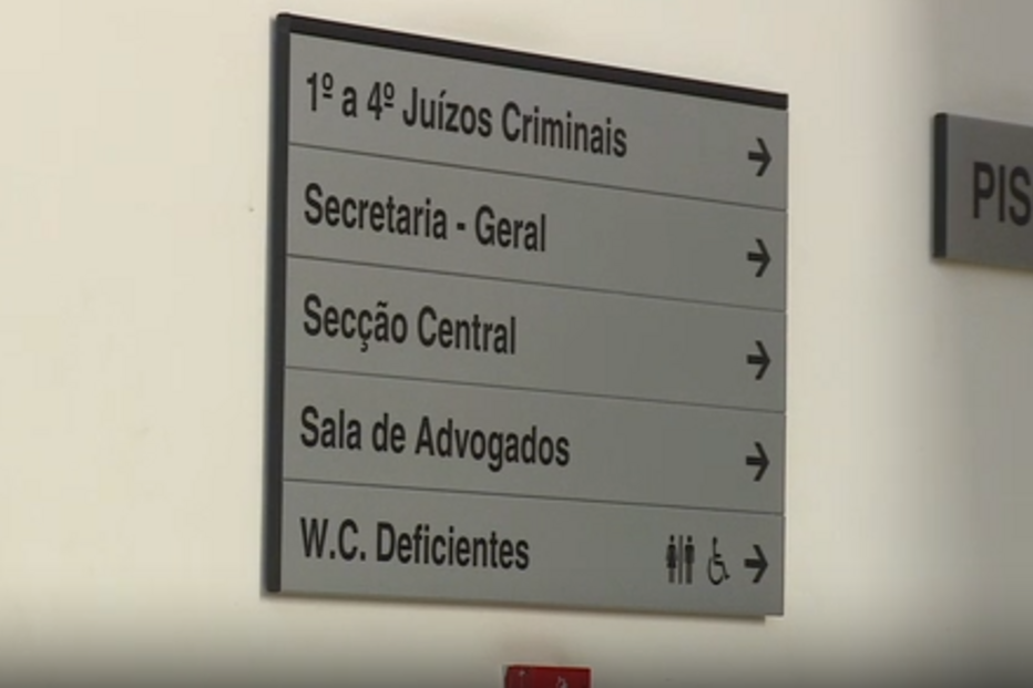 Homem preso em casa mandava a mulher bater na ex-amante