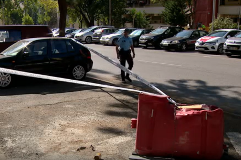 Jovem sobrevive a dois tiros na virilha e promete vingança