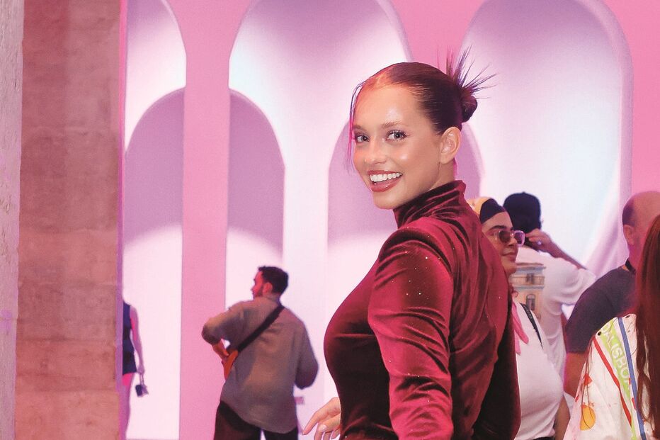 Aos 20 anos, Margarida Corceiro é uma das atrizes mais mediáticas da nova geração e uma das figuras principais  na nova temporada de ‘Morangos com Açúcar’, que estreia dia 23 na TVI e na Prime Video, da Amazon Em cima:  a atriz em ‘Morangos com Açúcar’, em que interpreta Gabi, a miúda mais popular do liceu