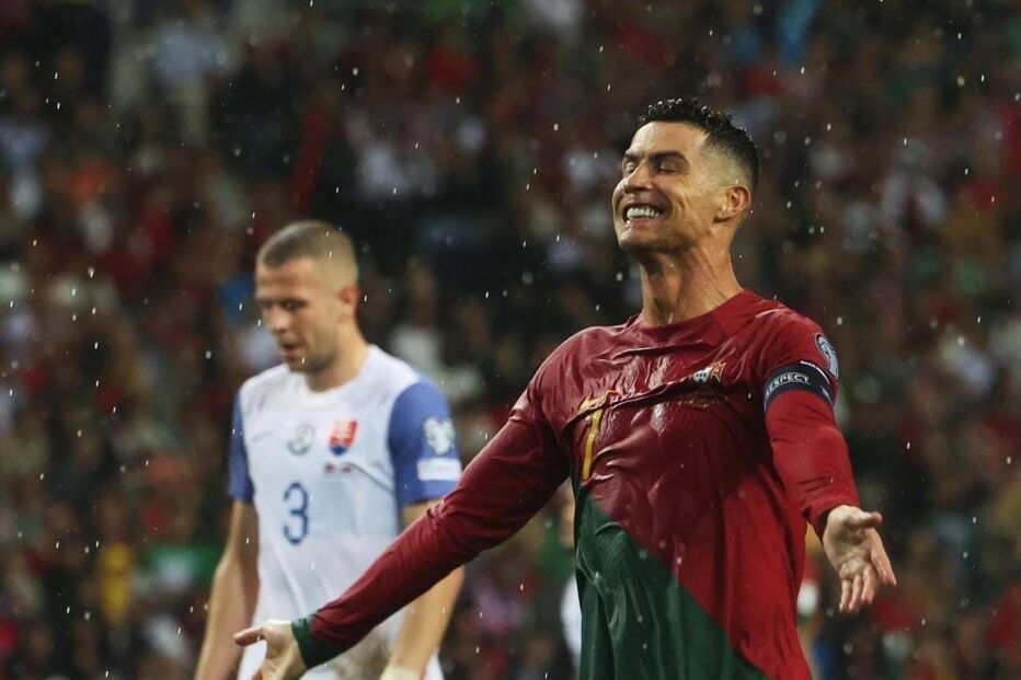 Cristiano Ronaldo no jogo com a Eslováquia
