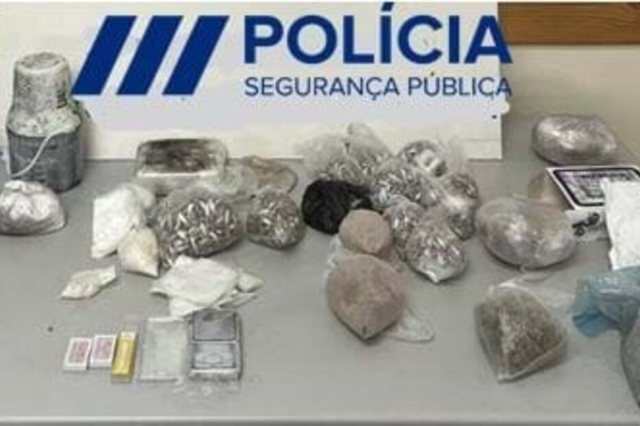 Polícia apreendeu mais de 20 mil doses de droga na Pasteleira