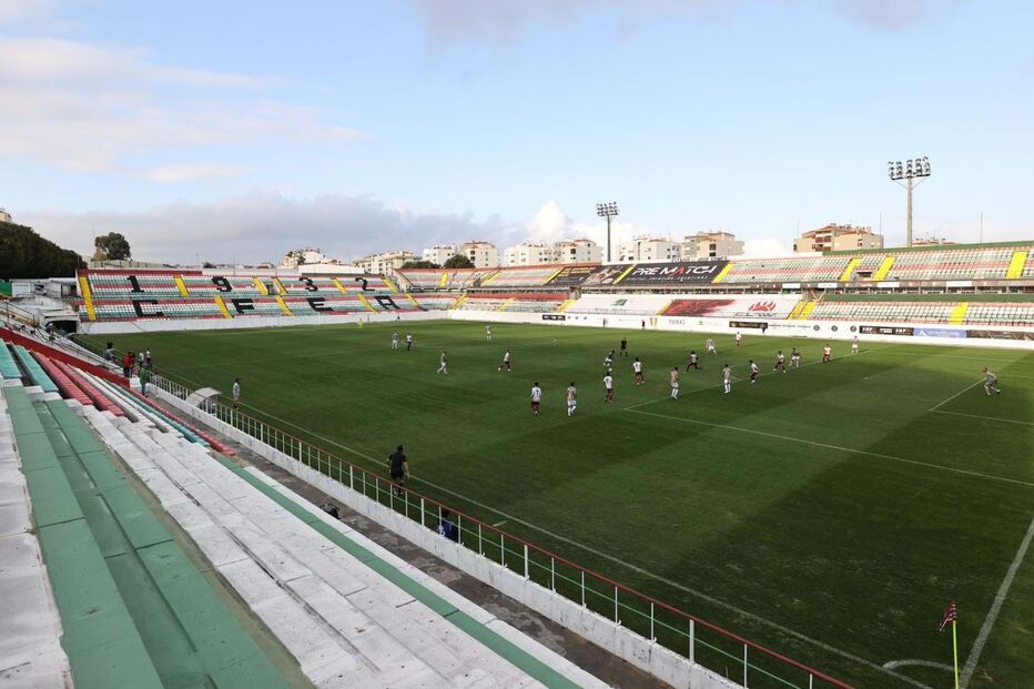 Estádio José Gomes, onde se realiza o encontro entre Sporting e Olivais e Moscavide