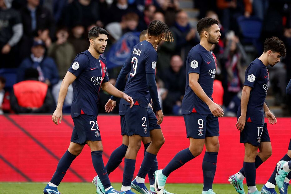 Paris Saint-Germain vence na Liga francesa com três portugueses no onze 
