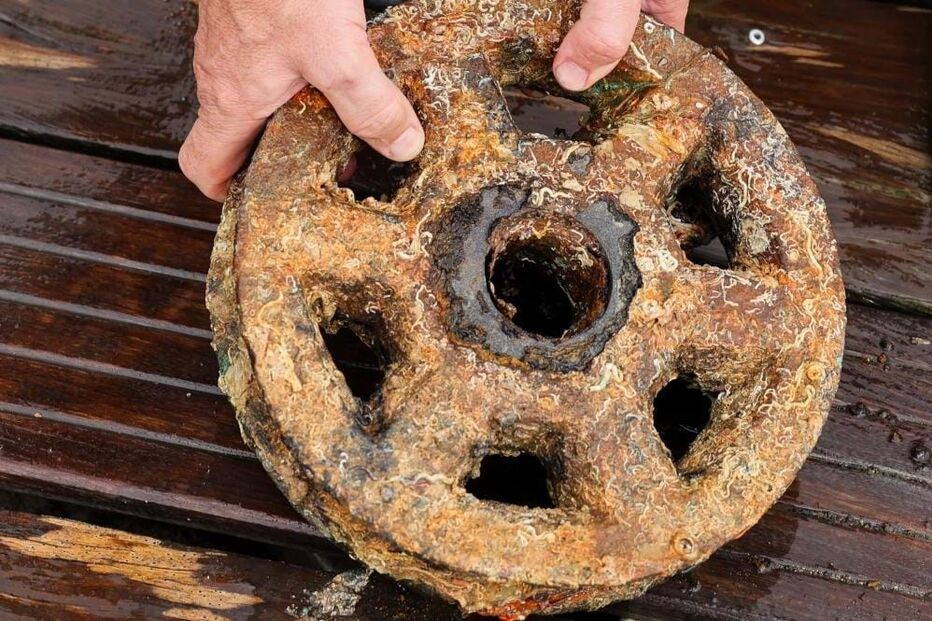 Roldanas de bronze encontradas em Lagos, Algarve