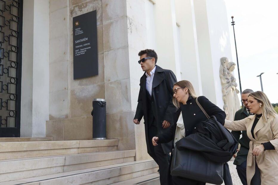 Ivo Lucas chega a tribunal para o julgamento da morte de Sara Carreira