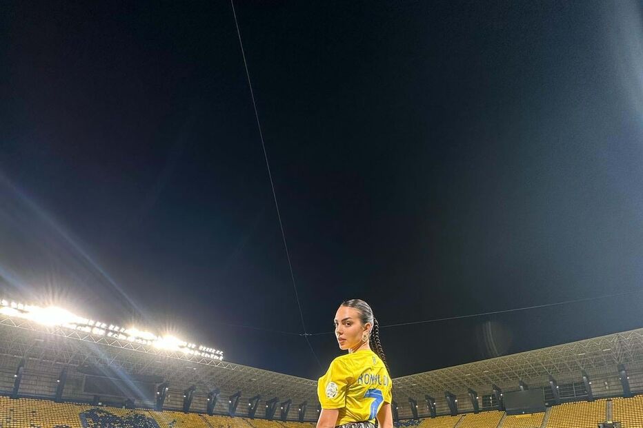 Gio no estádio do Al-Nassr