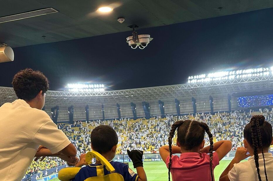 Os filhos de CR7 no estádio