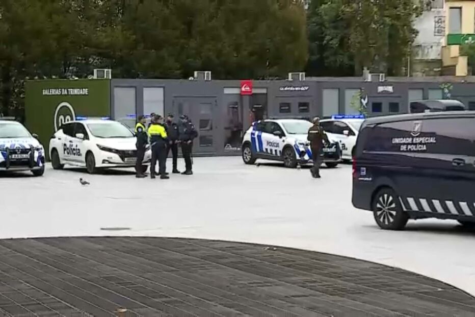 2023-10-27_16_33_55 Alerta de bomba na estação de Metro da Trindade no Porto.jpg