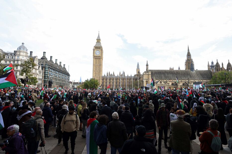 Manifestantes em Londres