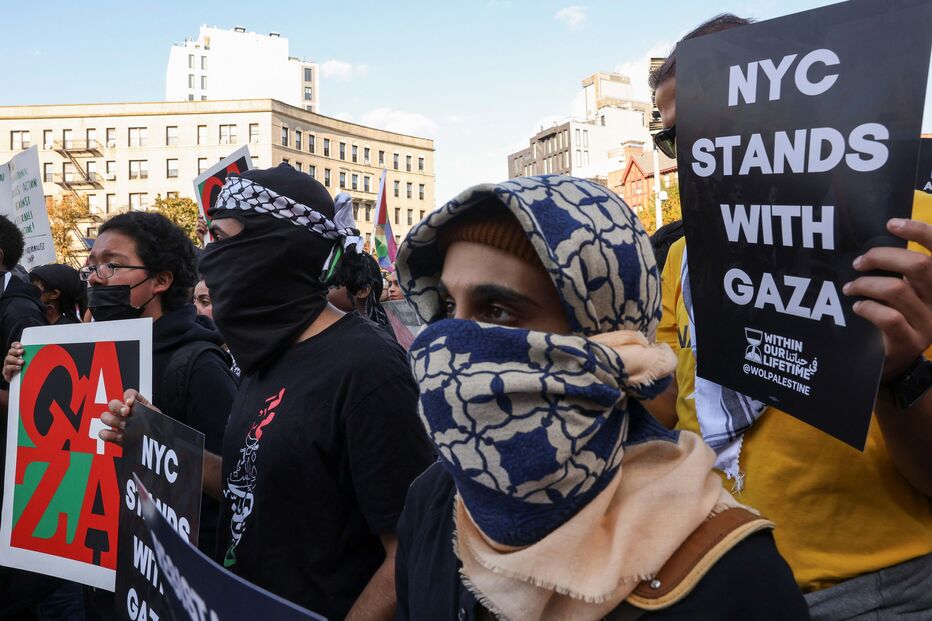 Milhares protestam em Nova Iorque contra bombardeamentos em Gaza