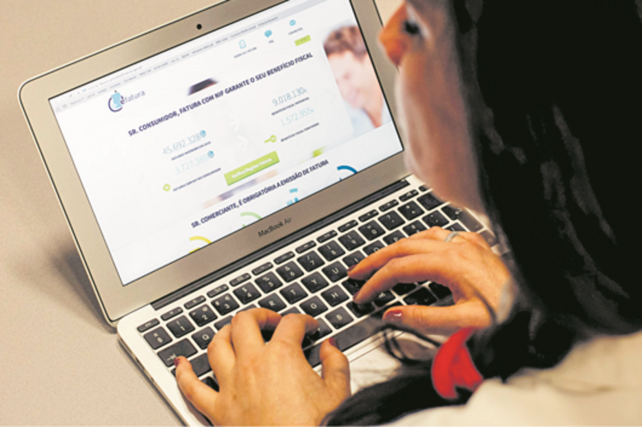 Premiados não reclamam 245 mil euros do E-fatura 