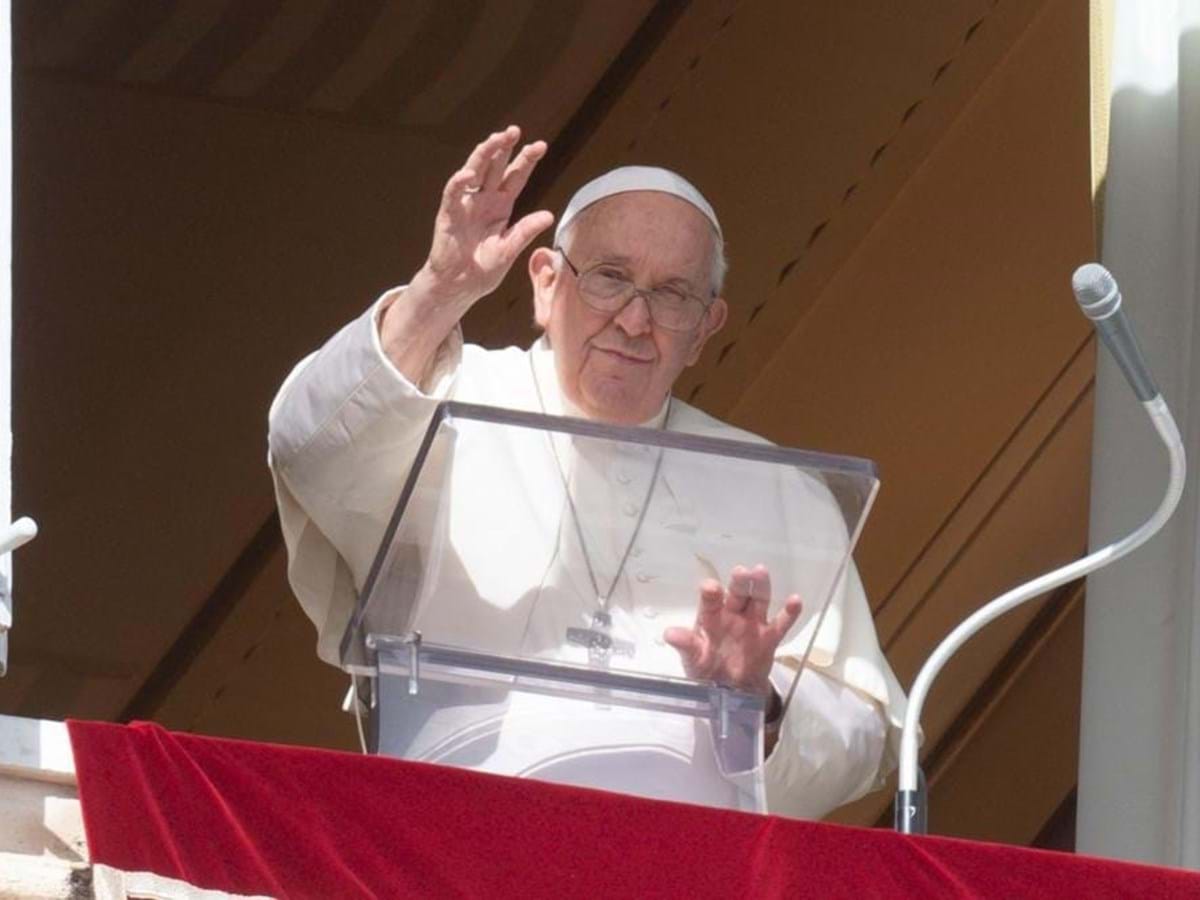 Cessem o fogo! Parem!”, grita o Papa para o Médio Oriente