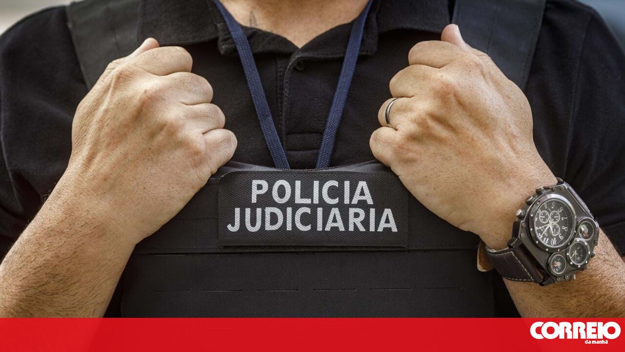 Shocking Kidnapping in Greater Lisbon: Woman Held in Car Trunk After Robbery
