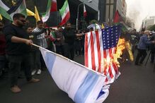 Manifestantes protestam no Irão contra autoridades israelitas