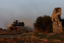 Tanque israelita perto da fronteira de Gaza