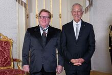 Presidente da República condecora Herman José pelos 50 anos de carreira