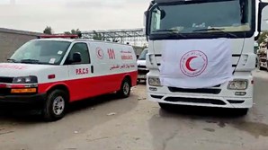 Camiões de ajuda humanitária entram em Gaza