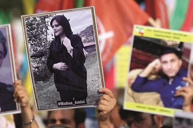 Dezenas de jornalistas foram presos por escreverem sobre a morte de Mahsa Amini 