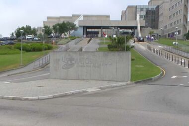 Homem gravemente ferido após cair de claraboia em Matosinhos