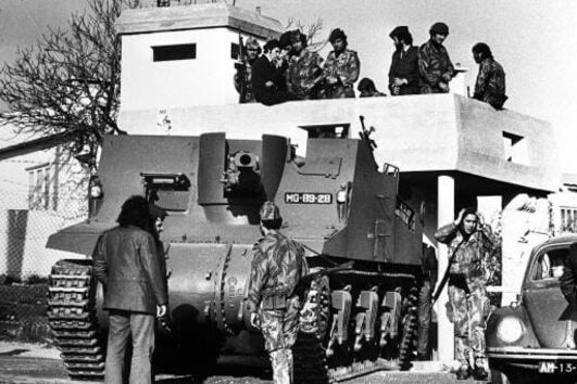 25 Novembro: A reposição dos objetivos da Revolução de Abril