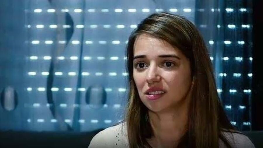 "Não consigo comer, nem dormir": Negligência médica deixa Alexandra em risco de ficar sem dentes