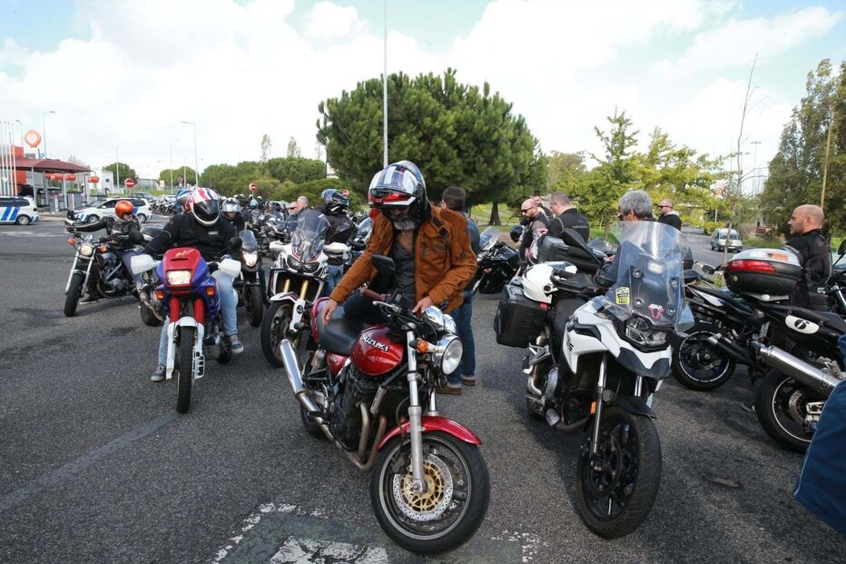 Aumento no IUC junta em Lisboa milhares de motociclistas em protesto 