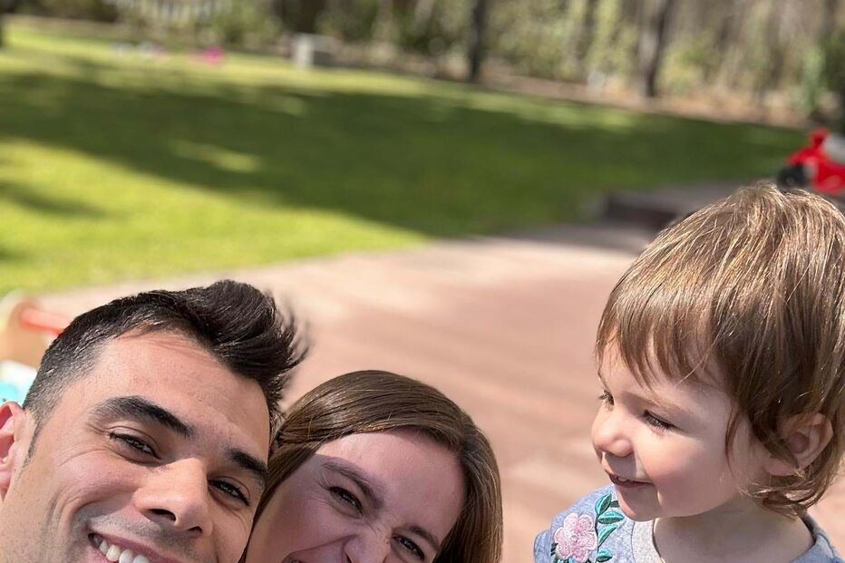 Miguel Oliveira com a mulher, Andreia Pimenta, e a filha mais velha, Alice