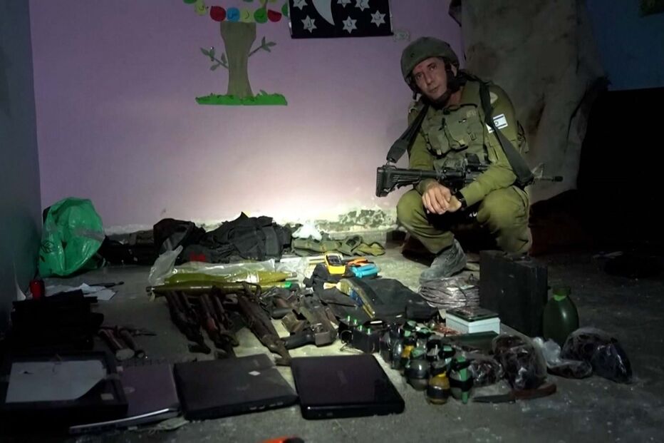 Exército israelita divulga vídeo que diz provar que Hamas manteve reféns em hospital infantil em Gaza