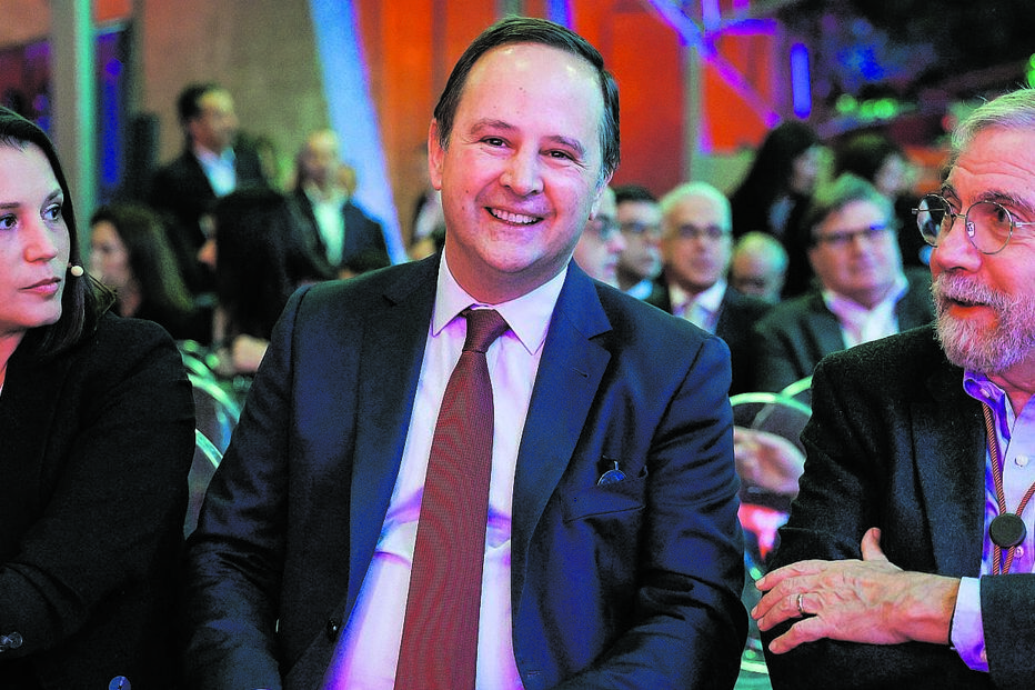 O ministro das Finanças, Fernando Medina, tem razões para sorrir: Krugman (à dir.) elogiou Portugal e a Comissão também 