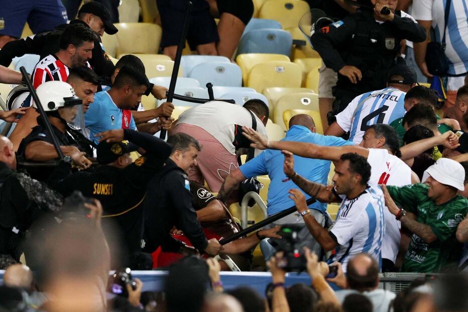 Desacatos entre os adeptos no encontro entre Argentina e Brasil