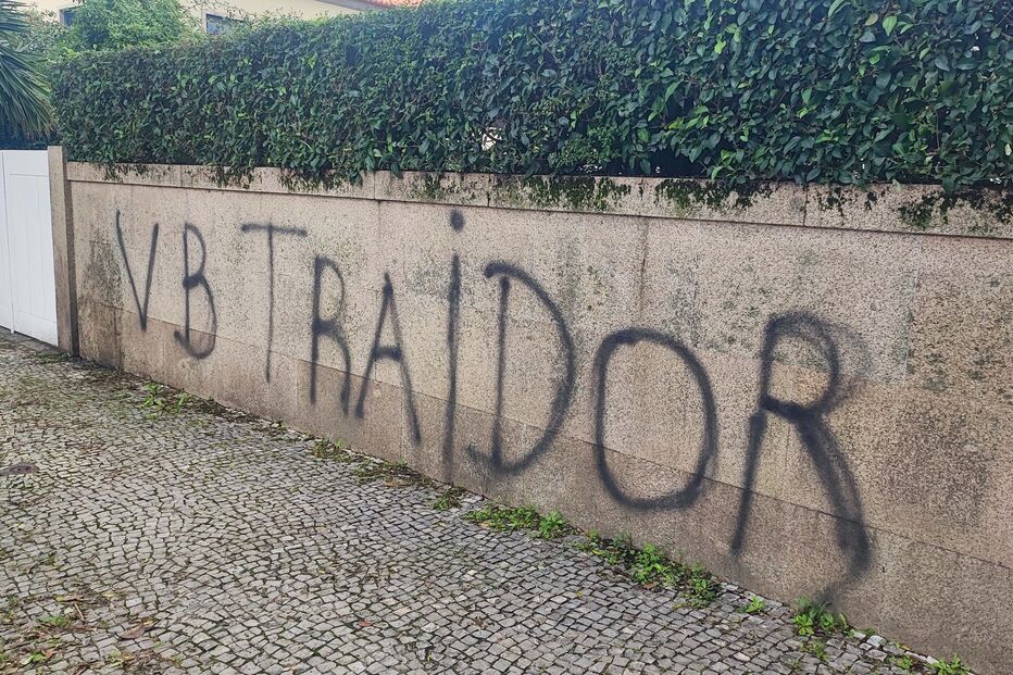 Ataque a André Villas-Boas atira segurança para o hospital