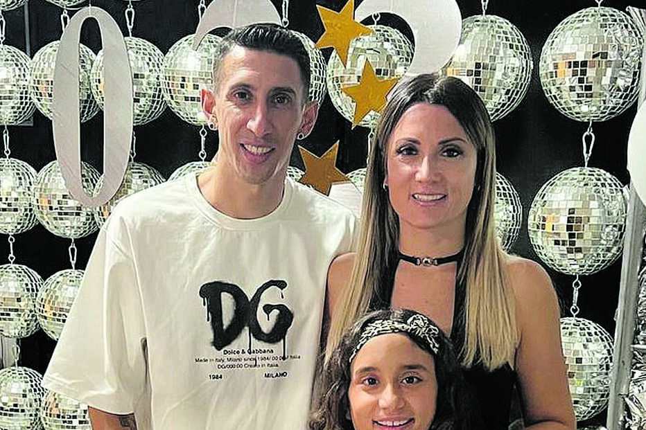 Mulher de jogador do Benfica reage a alegada traição