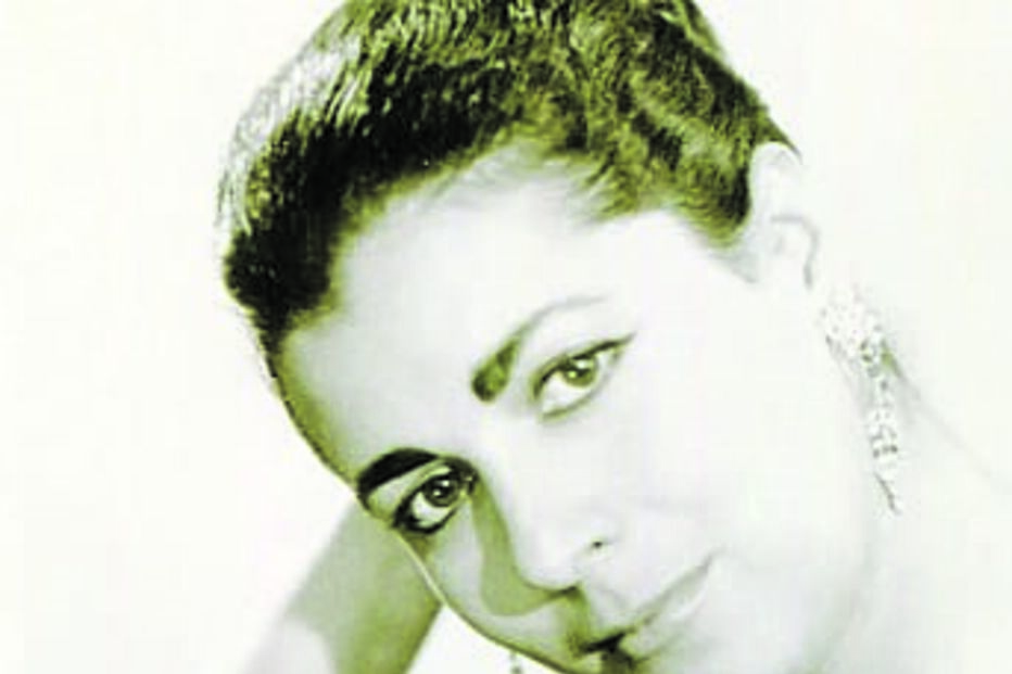 Estela Alves Fadista