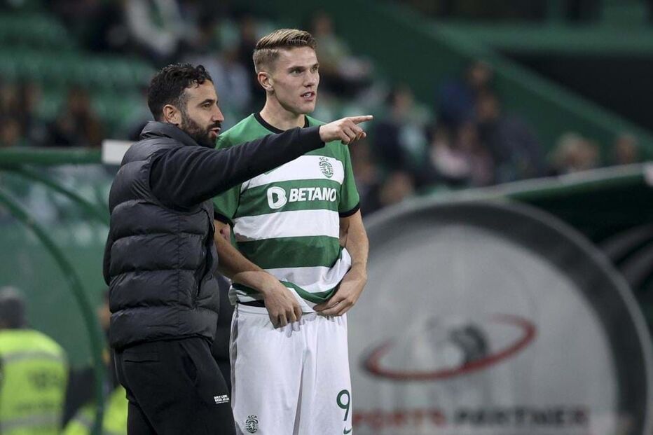 Gÿokeres substitui Geny Catamo
