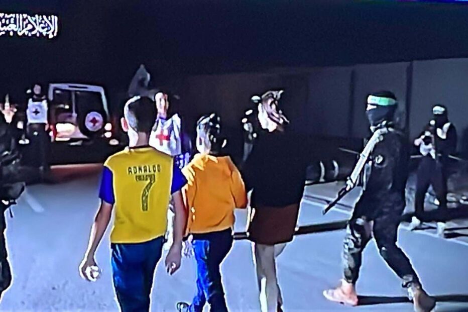 Refém libertado pelo Hamas vestia camisola do Crsitiano Ronaldo