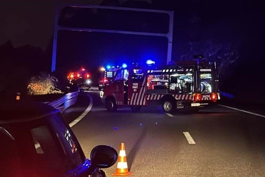 Quatro feridos em despiste na A4 em Paredes
