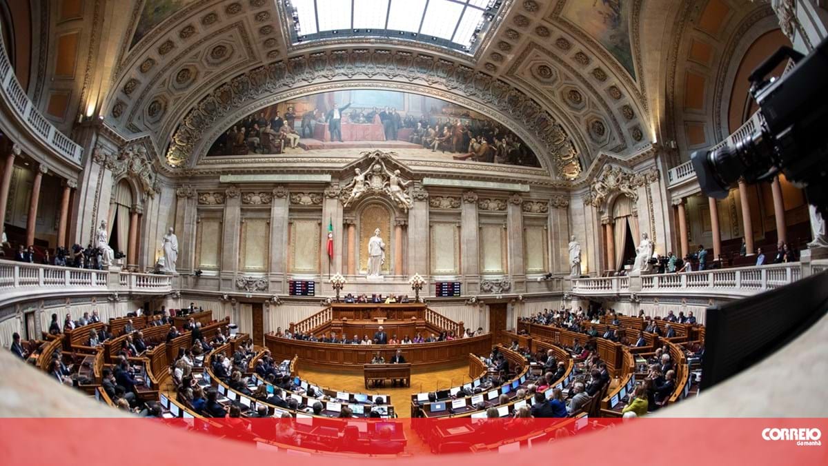 Parlamento aprova direito a escolher nome próprio neutro